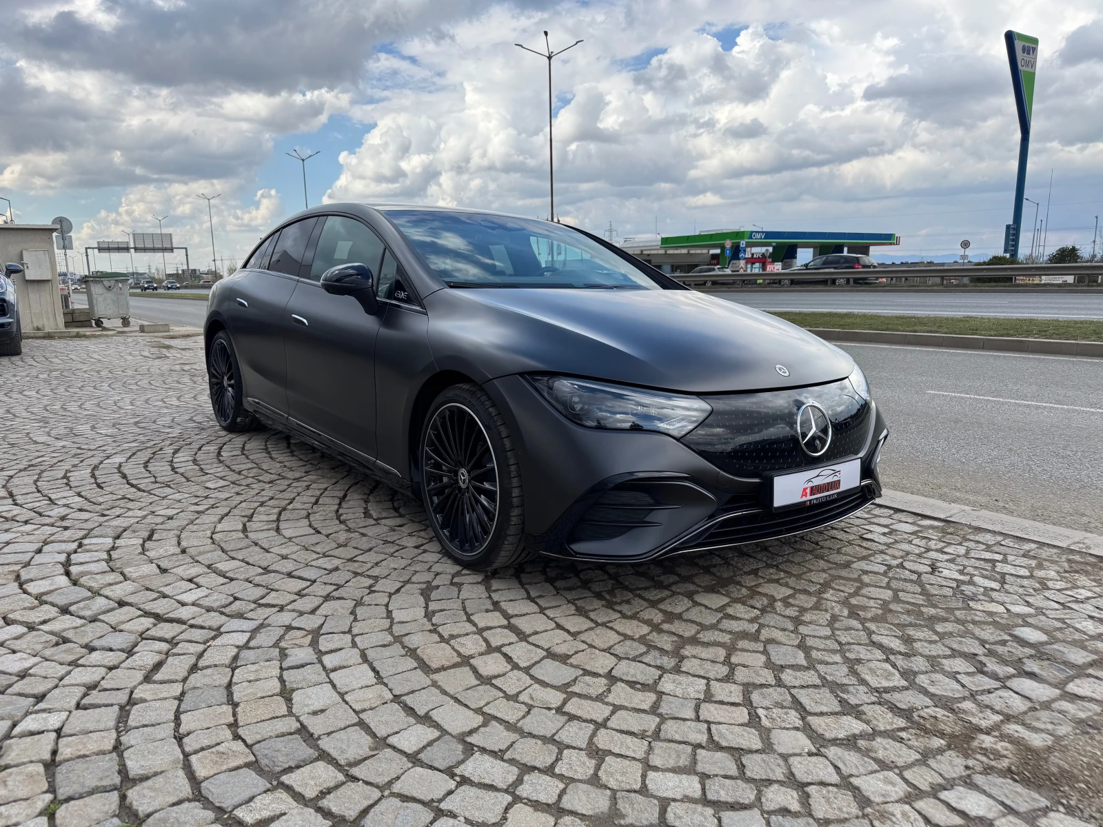 Mercedes-Benz EQE 43AMG-476ps Обява: — 14