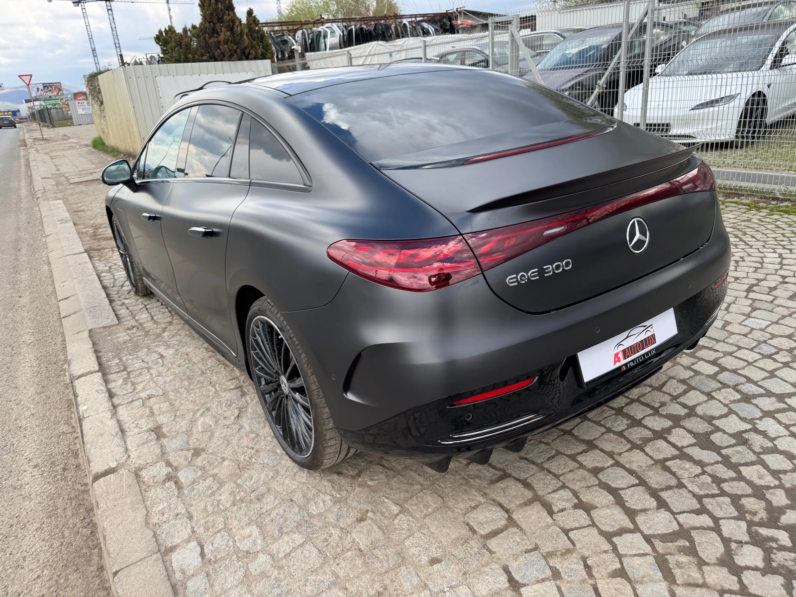 Mercedes-Benz EQE 43AMG-476ps Обява: — 16