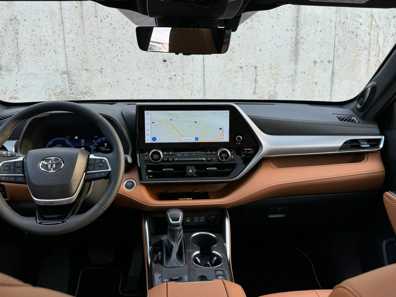 Toyota Highlander 2, 5-Hybrid/4x4/Luxury/Pano/6+ — 11