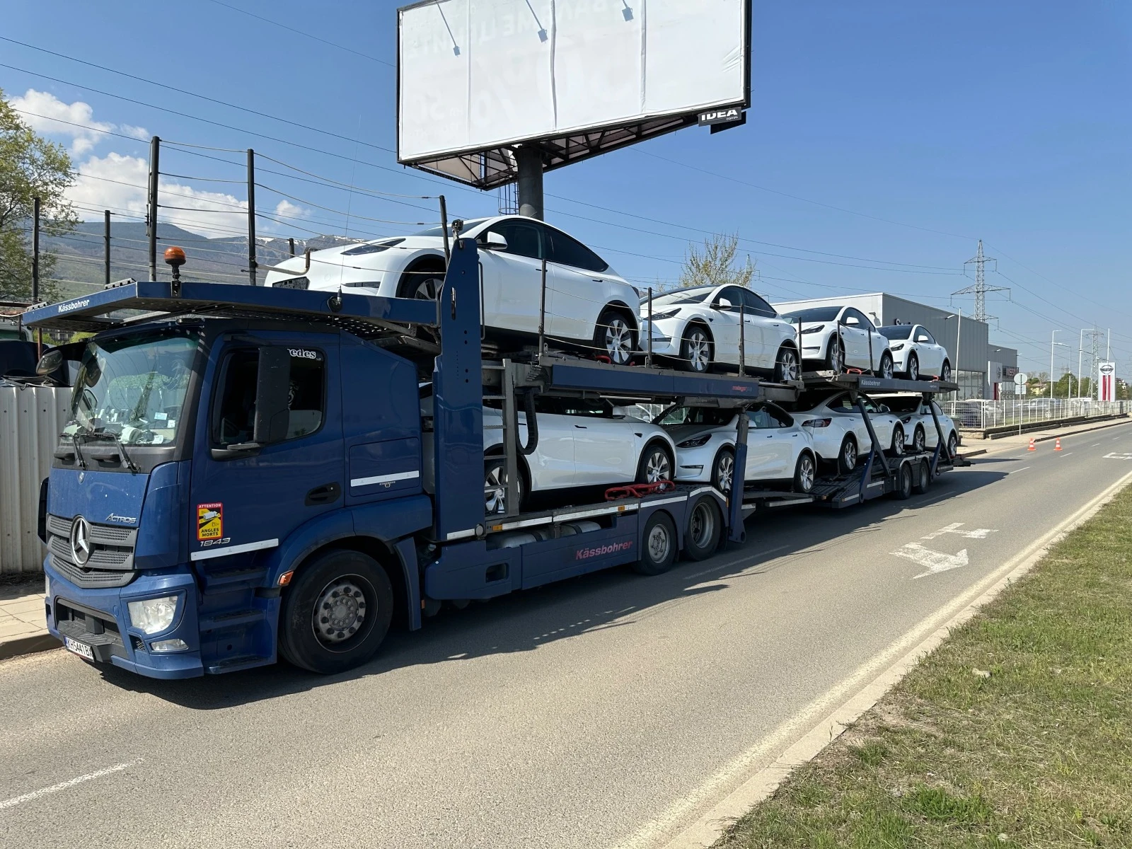 Tesla Model Y Dual — 12