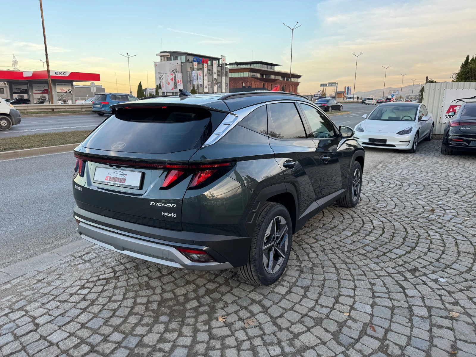 Hyundai Tucson Hybrid 215 — 6