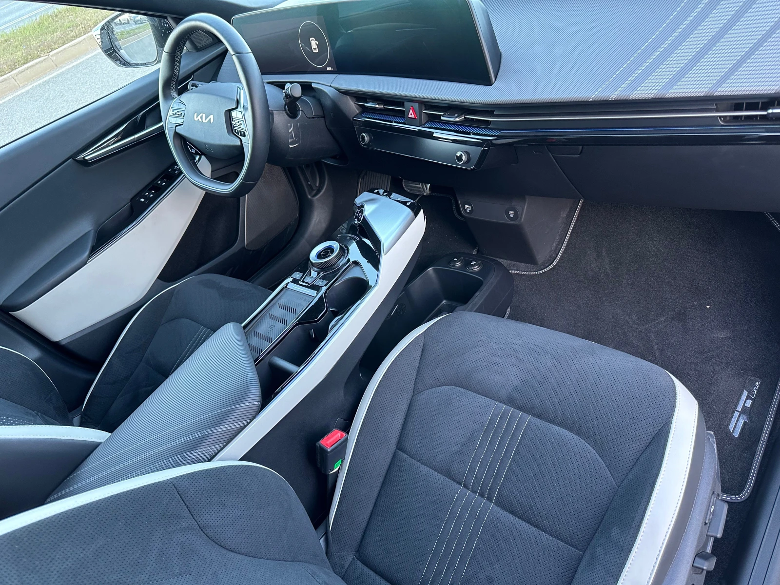 Kia EV6 GT-line/Panorama/4x4 Обява: — 10