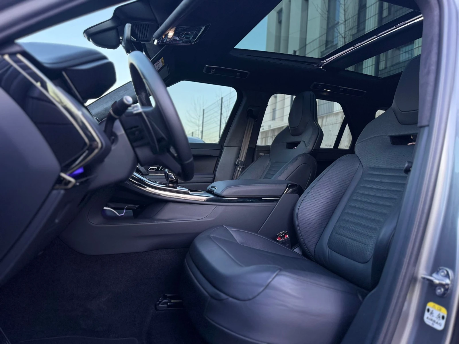 2025 Land Rover Range Rover Sport Edition ONE/SV — 9