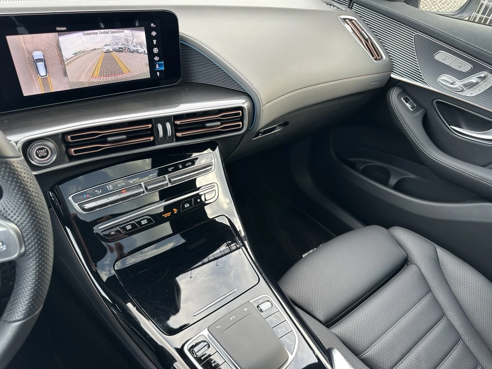 Mercedes-Benz EQC EQC400/4MATIC AMG — 12