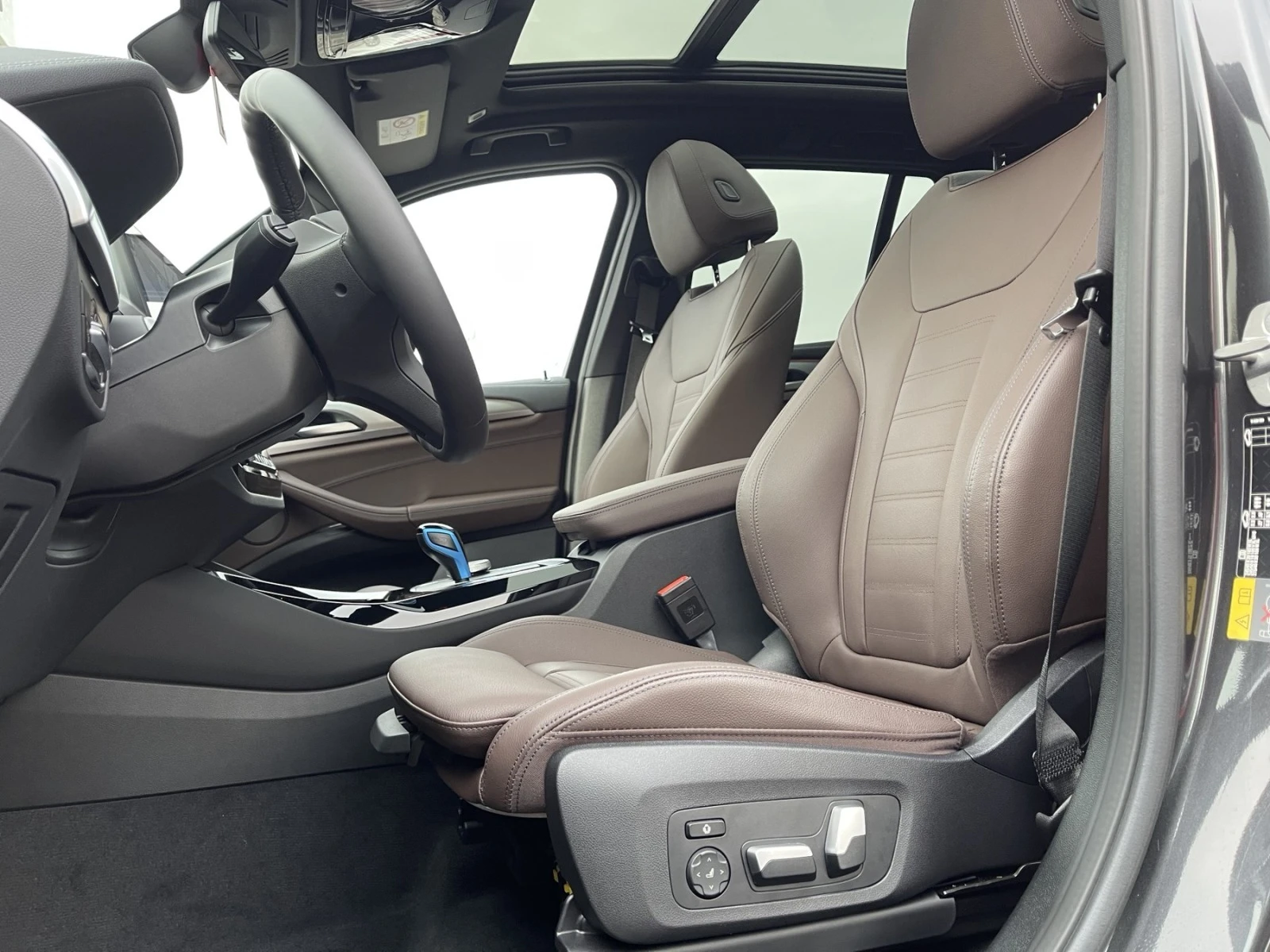 BMW iX3 M-paket/80kw/560km Обява: — 13