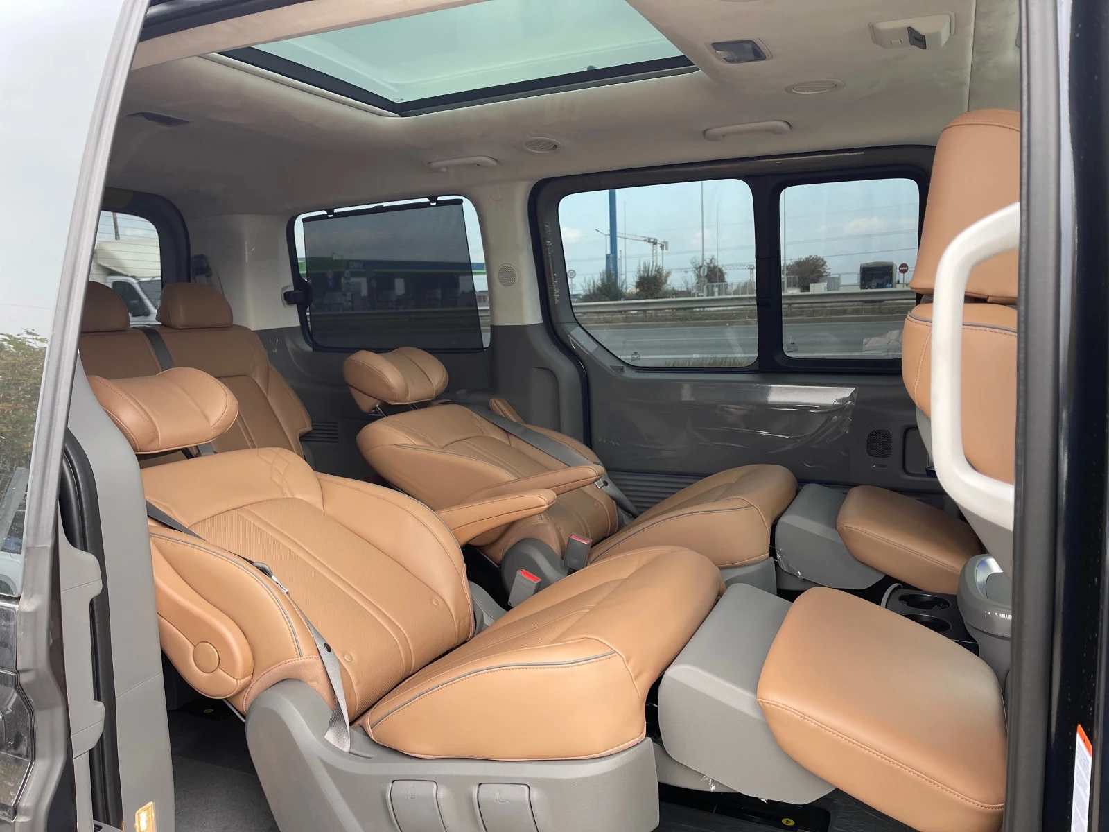 Hyundai Staria 4х4/6+ 1/luxury+ — 15