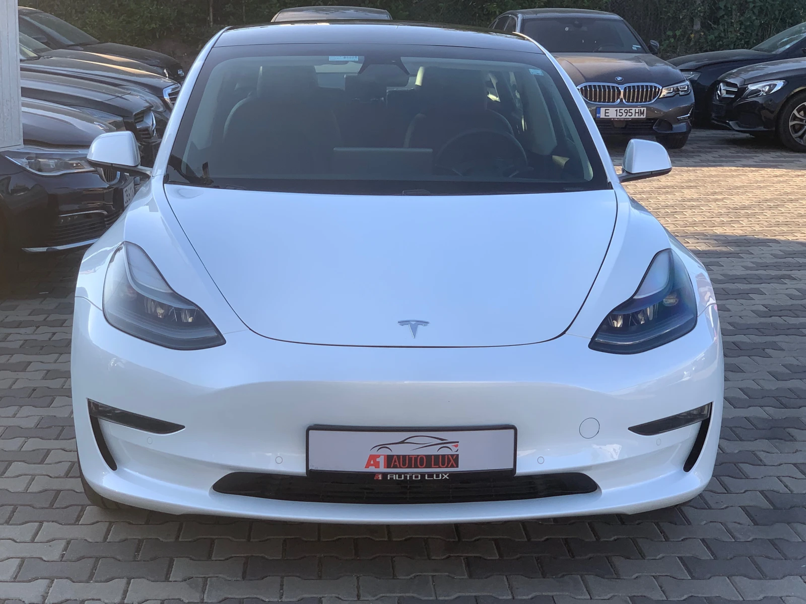 Tesla Model 3 Обява: — 17