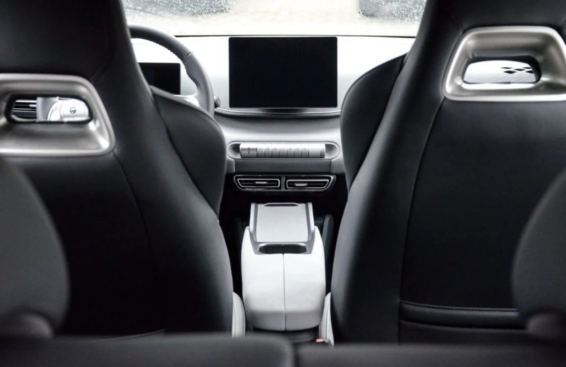 2026 BYD Dolphin Surf Boost 43 kWh — 10