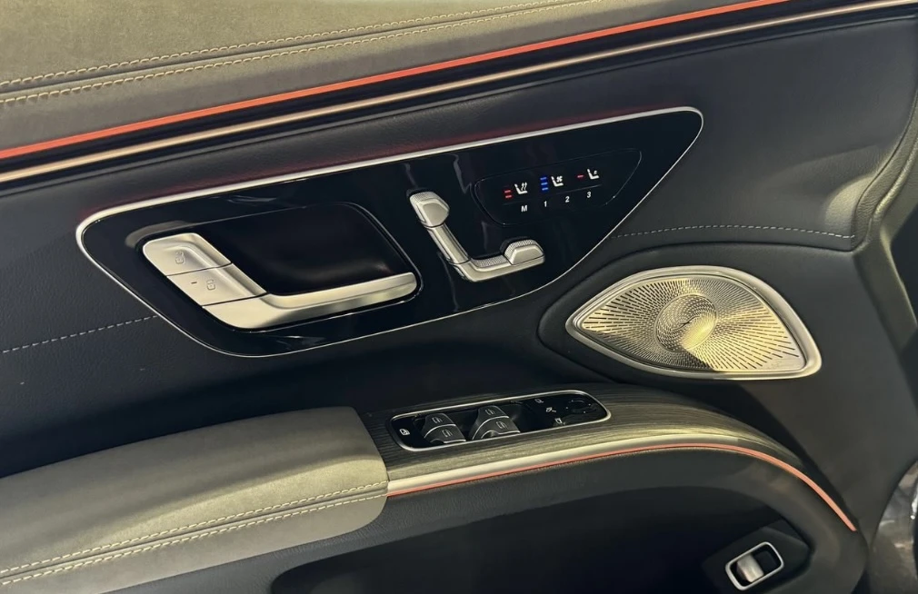 Mercedes-Benz EQS 580/4M/AMG-LINE/PREMIUM/PANO/ Обява: — 10