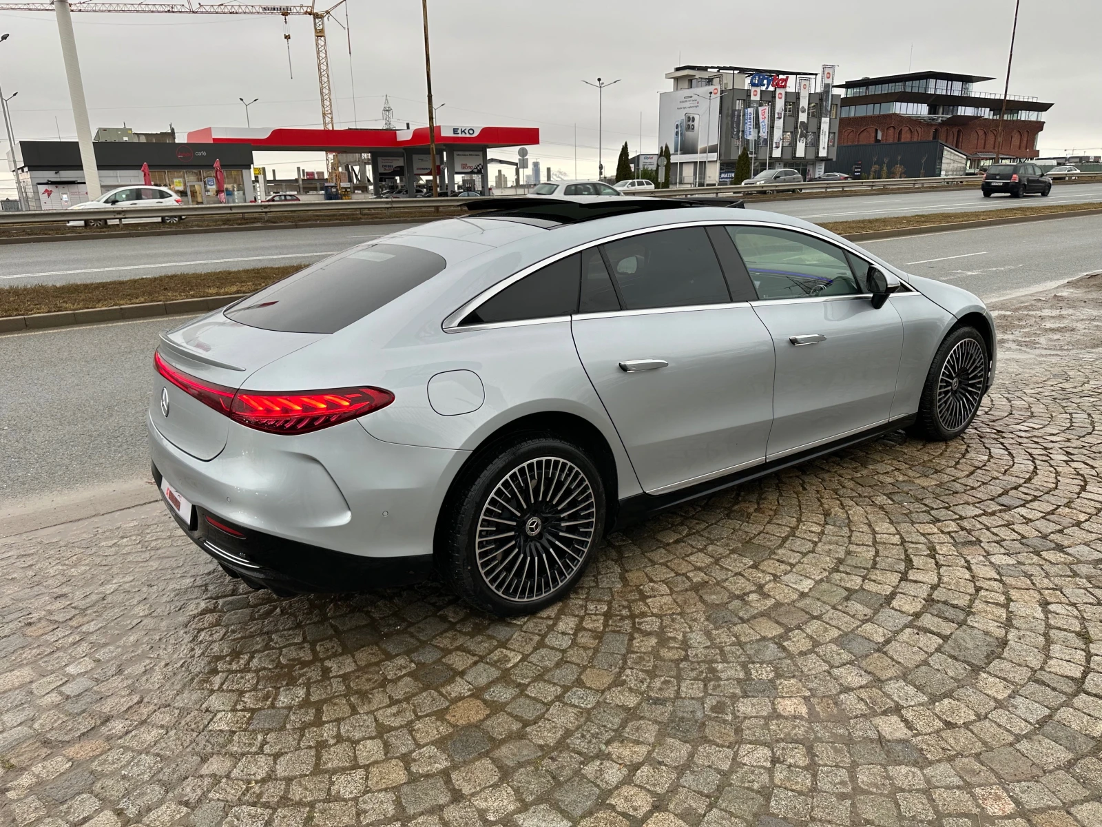 Mercedes-Benz EQS EQS 450 — 6