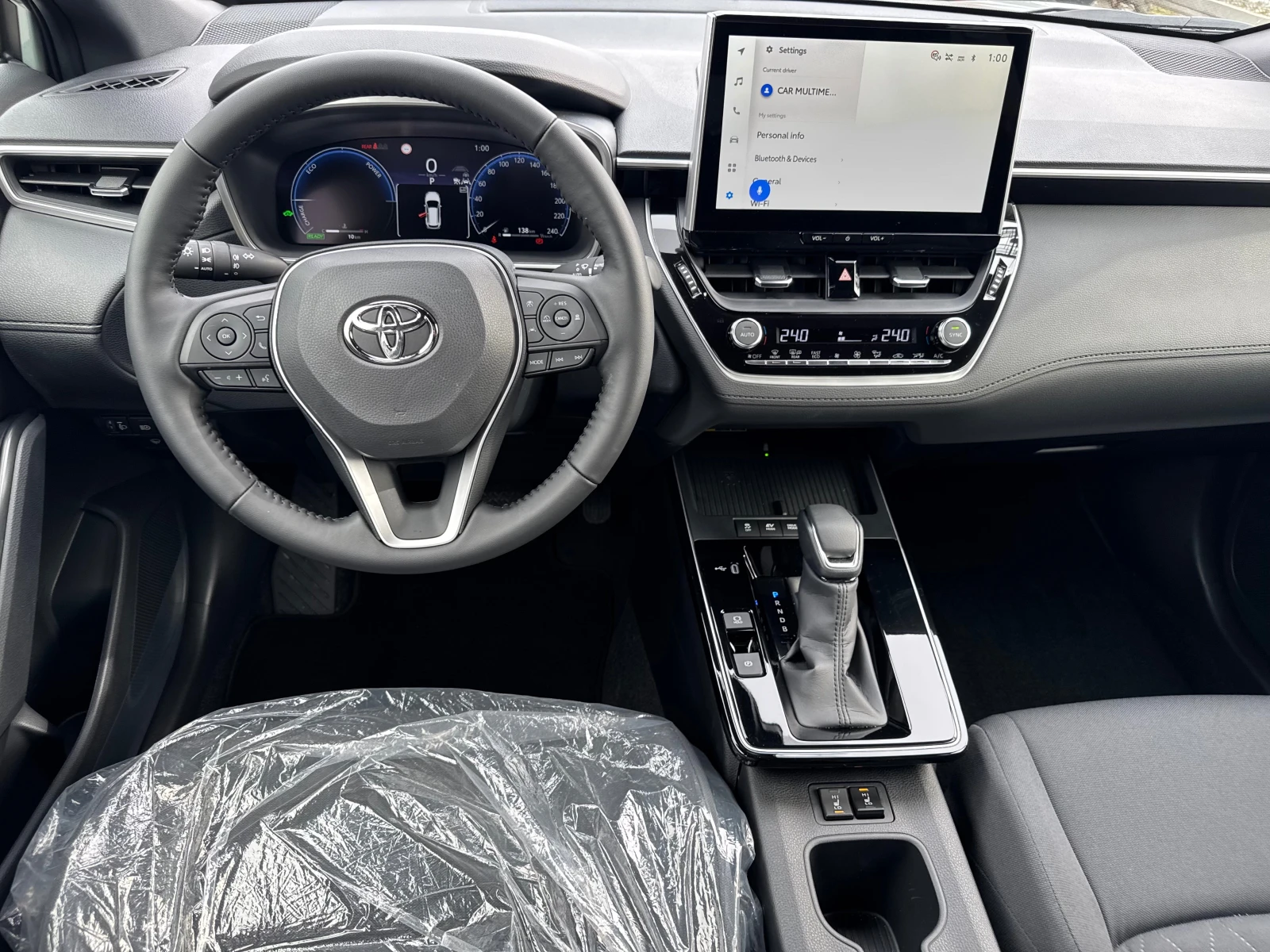 2026 Toyota Corolla Cross 2.0 HEV Executive Plus — 16