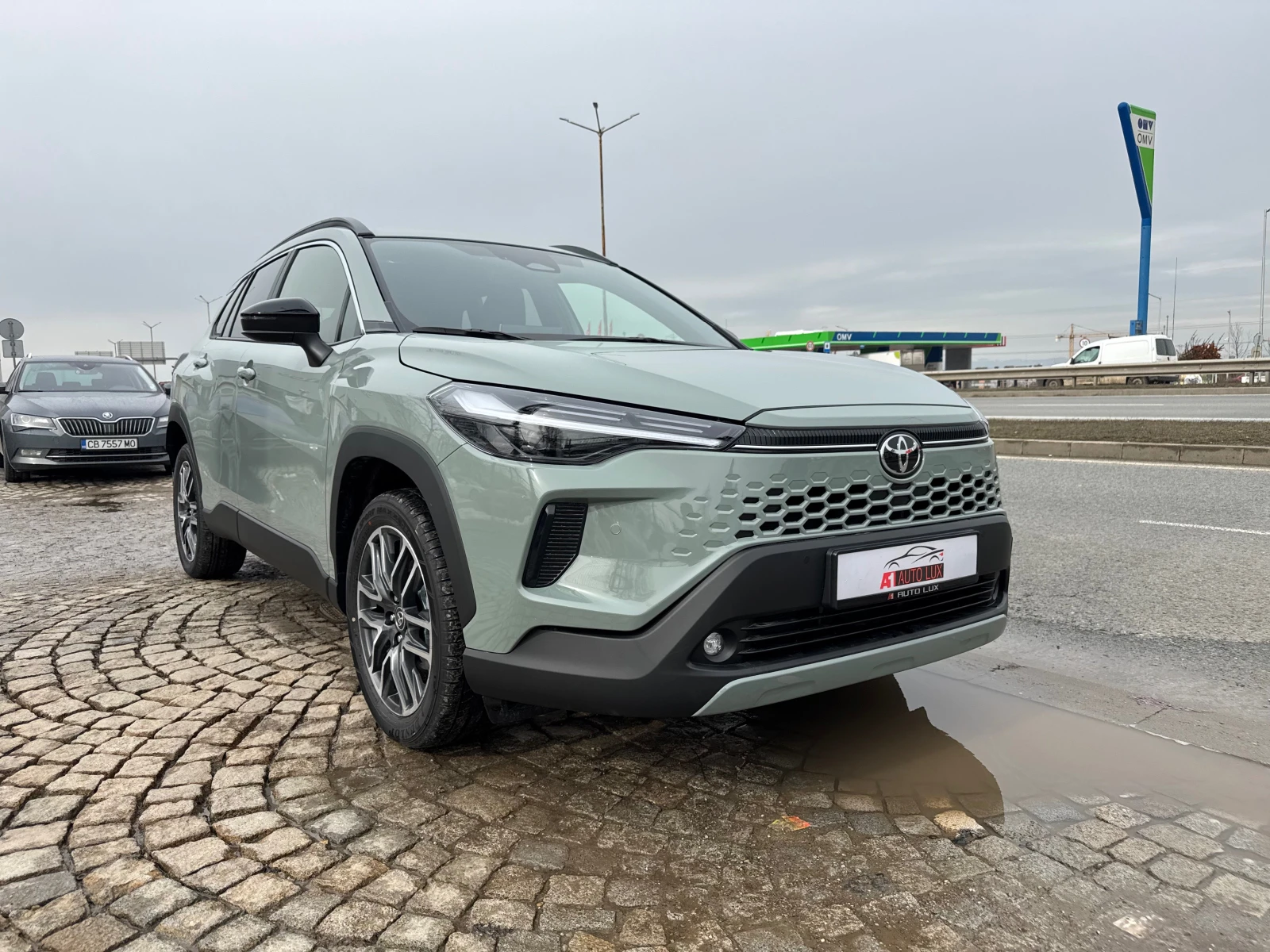 2026 Toyota Corolla Cross 2.0 HEV Executive Plus — 1