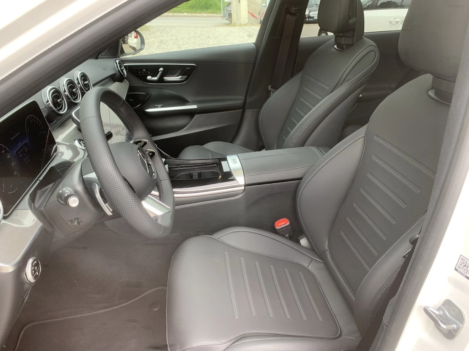 Mercedes-Benz C 300 e — 8