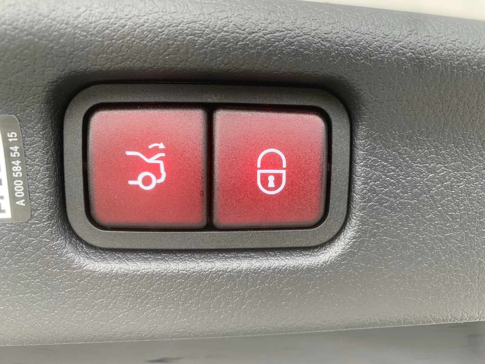 Mercedes-Benz C 300 e — 11