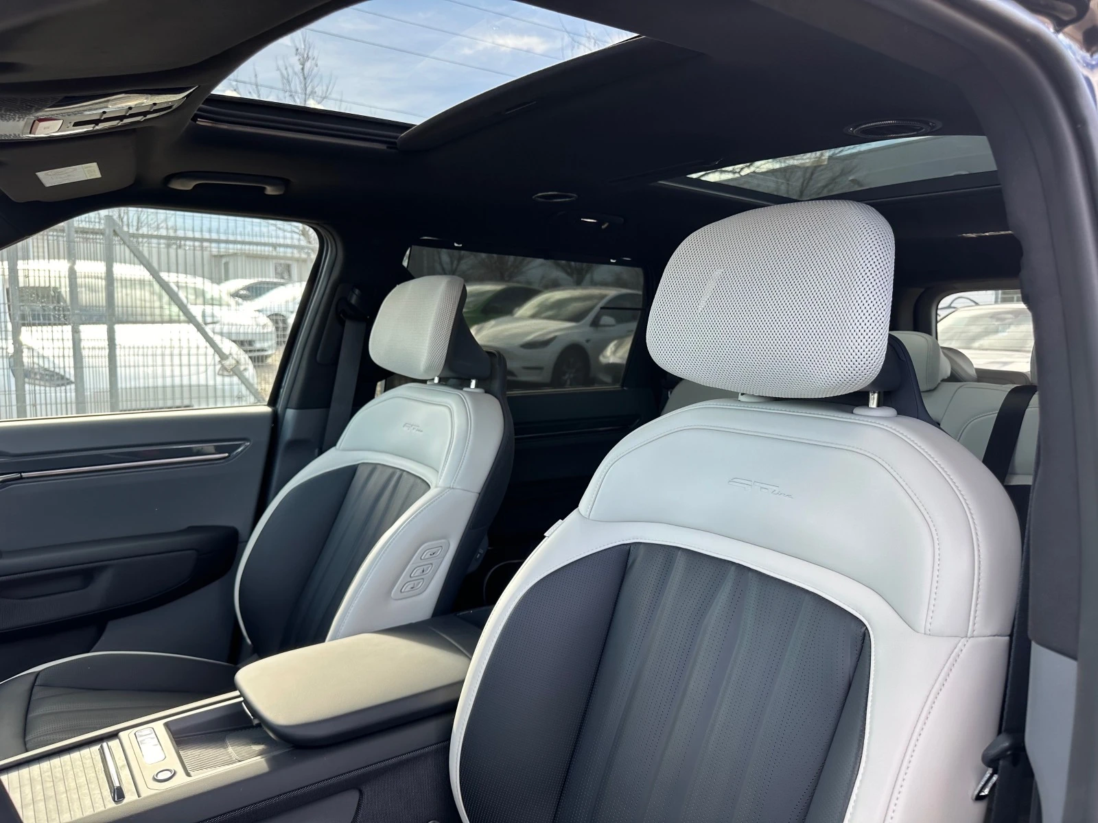 Kia EV9 GT-line Обява: — 8