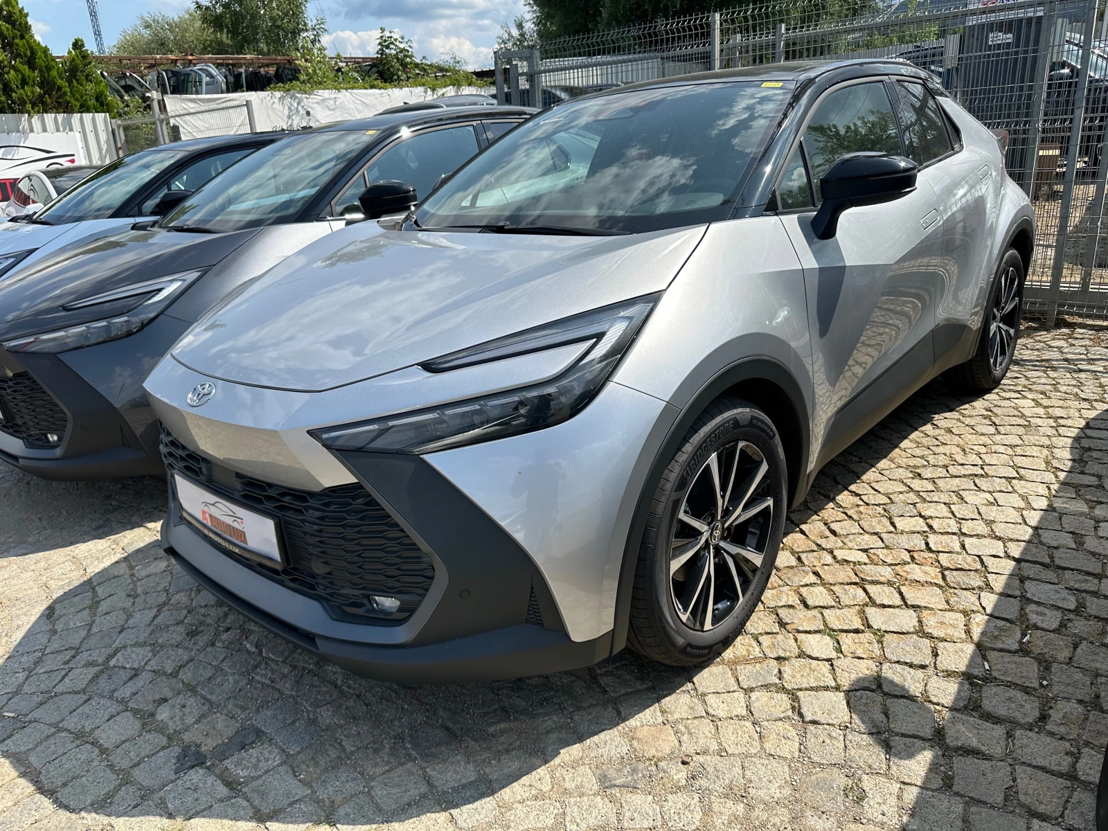 Toyota C-HR 1.8/Hibrid/140.ps Обява: — 6