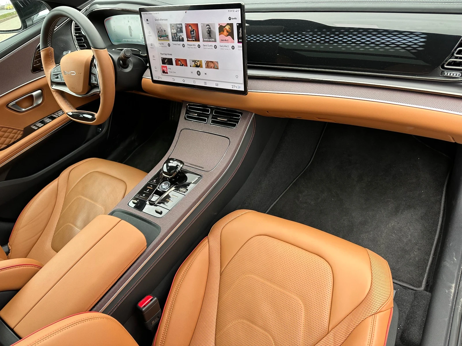 BYD HAN 4x4/Executive HEAD — 14