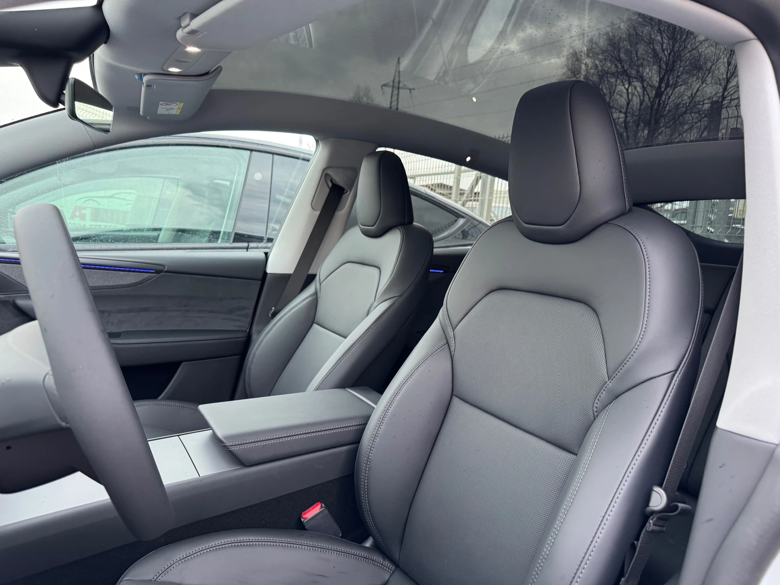 Tesla Model Y Juniper-2025\Standart, — 12