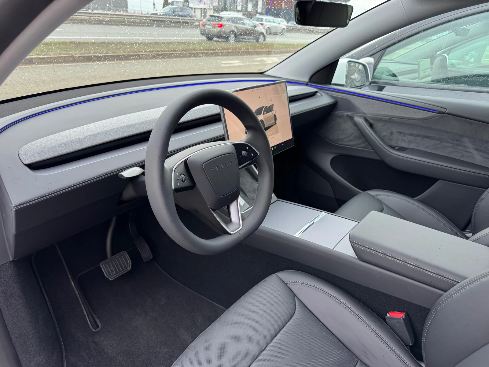 Tesla Model Y Juniper-2025\Standart, — 11