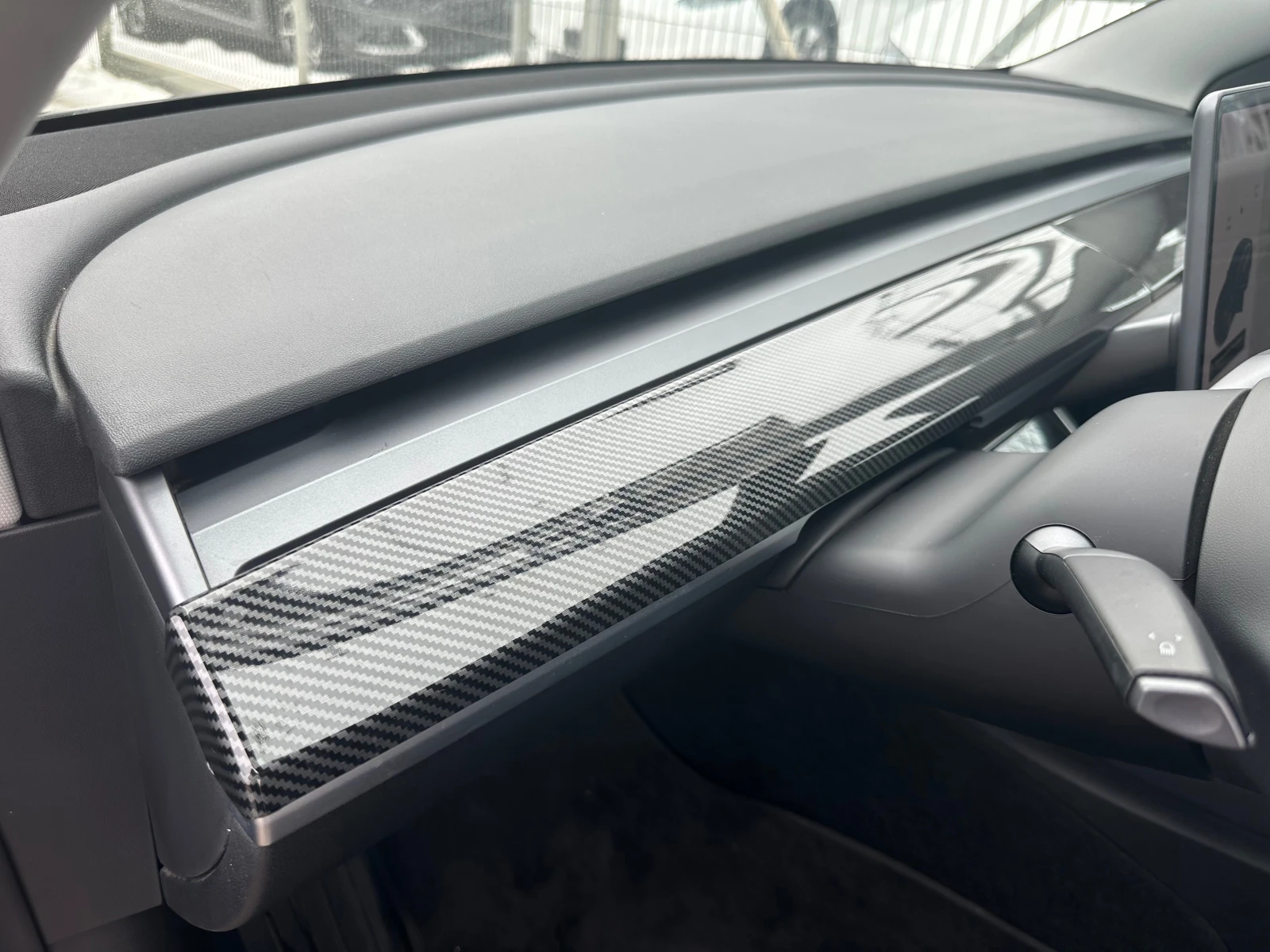 Tesla Model 3 Long — 7