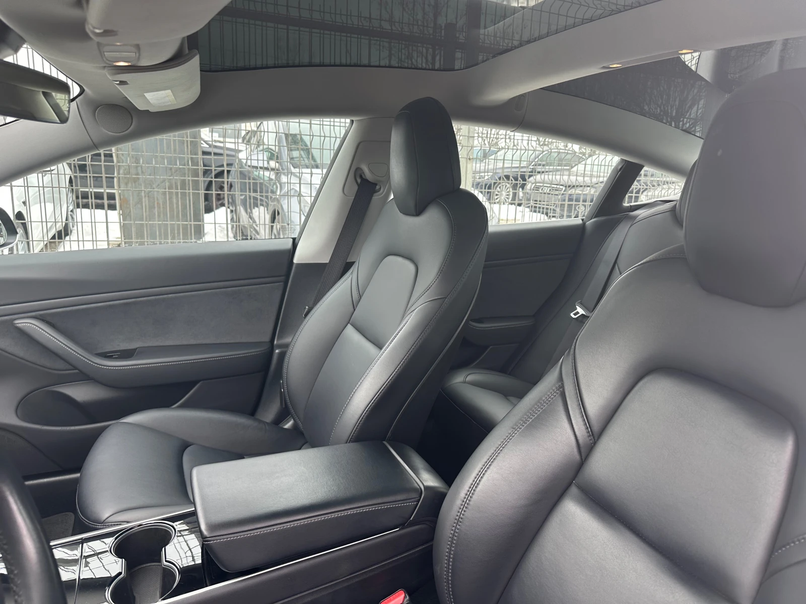 Tesla Model 3 Long — 8