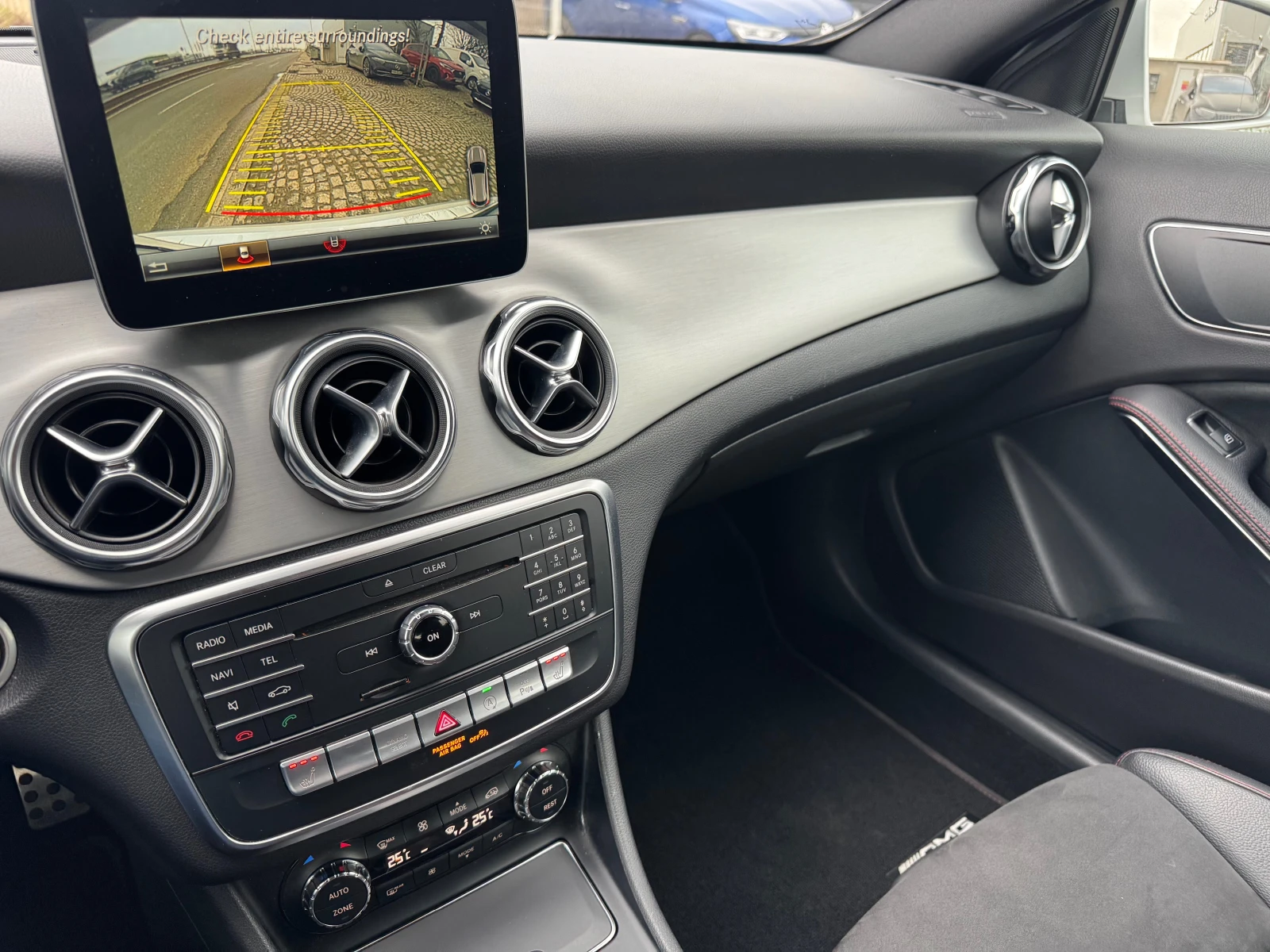 Mercedes-Benz GLA 220 4-MATIC/AMG — 14
