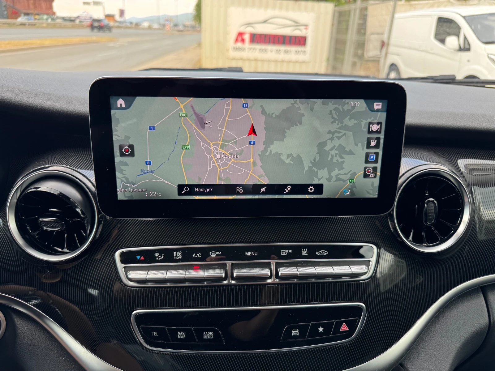 Mercedes-Benz EQV 300 Long — 14