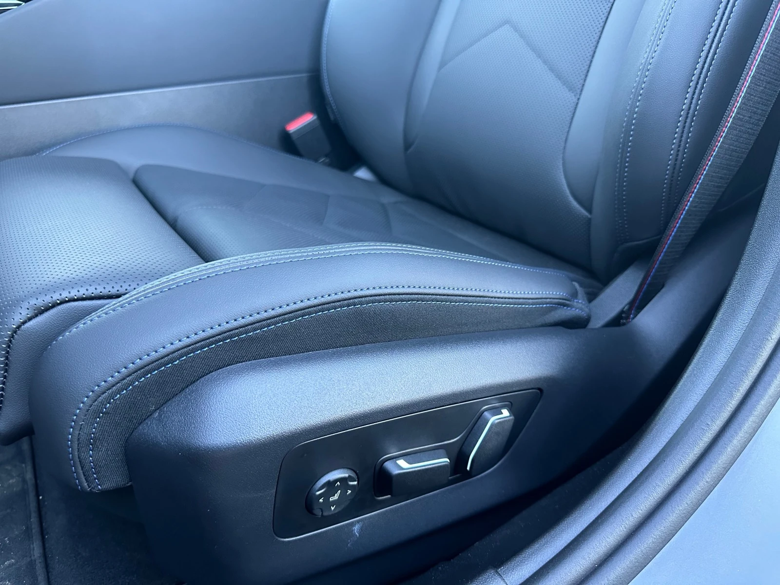 2025 BMW i5 M-Sport Pro 82 kWh — 10