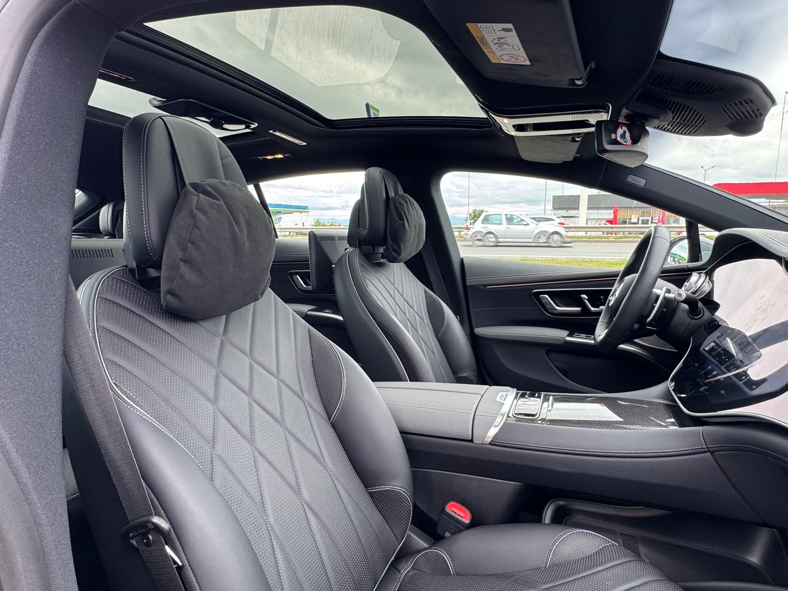 Mercedes-Benz EQS AMG 53 — 10