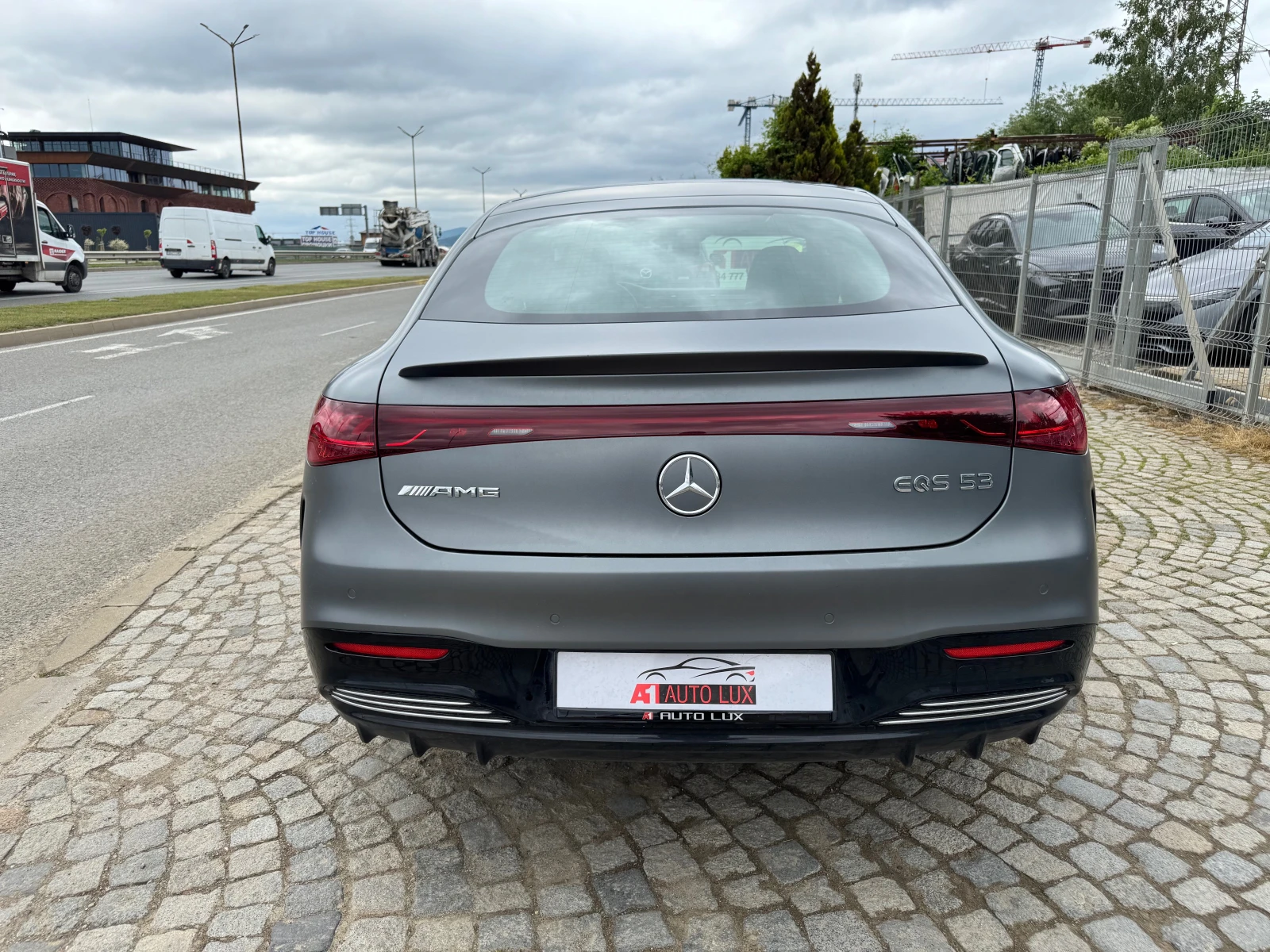 Mercedes-Benz EQS AMG 53 — 6