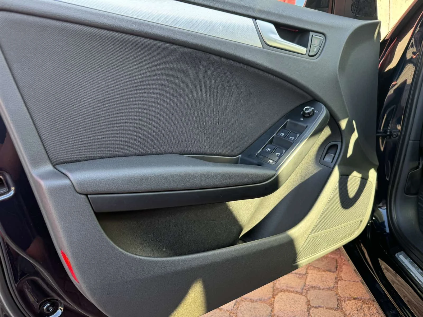 Audi A4 2.0TDi/Auto/DVD/Xenon/Navi/Обслужена цялостно! — 9