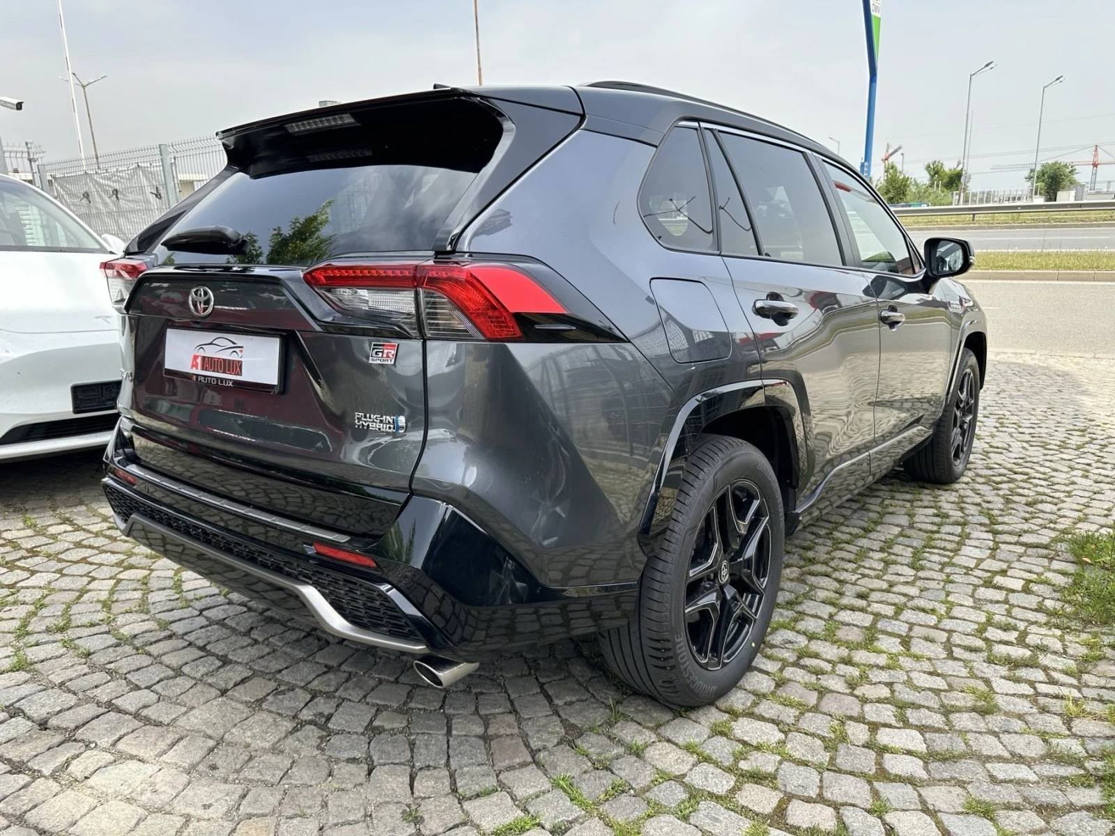 Toyota Rav4 GR/PLUG-IN HYBRID/306.PS — 9