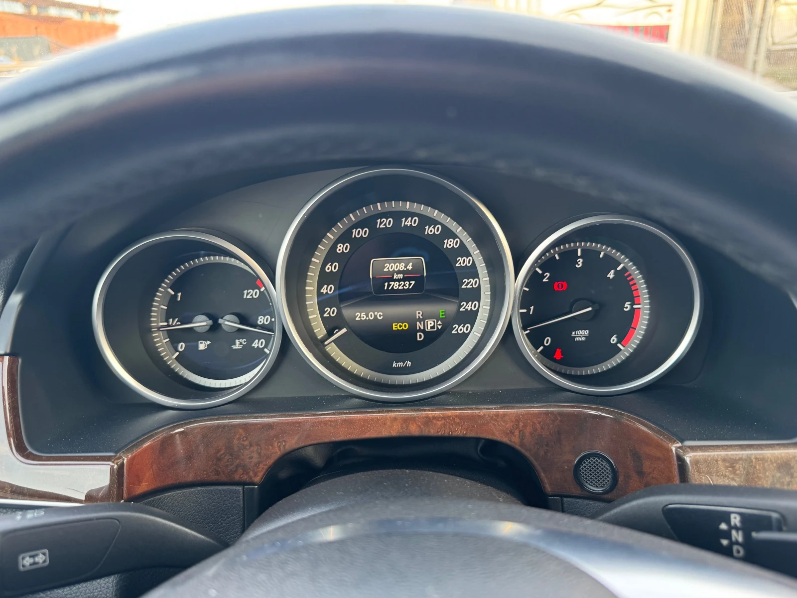 Mercedes-Benz E 350 Bluetec/4Matic/Panorama — 11