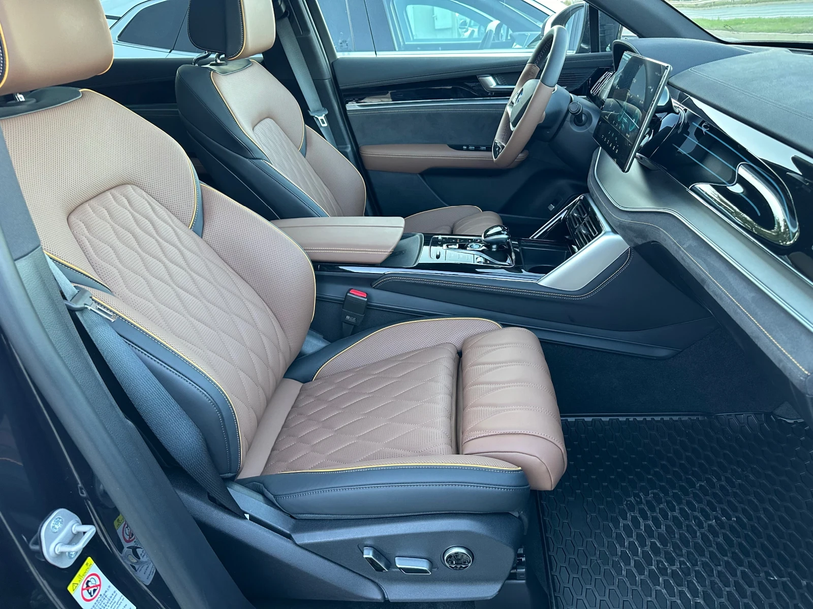 BYD Tang TANG/86kw/6+ 1/ — 14