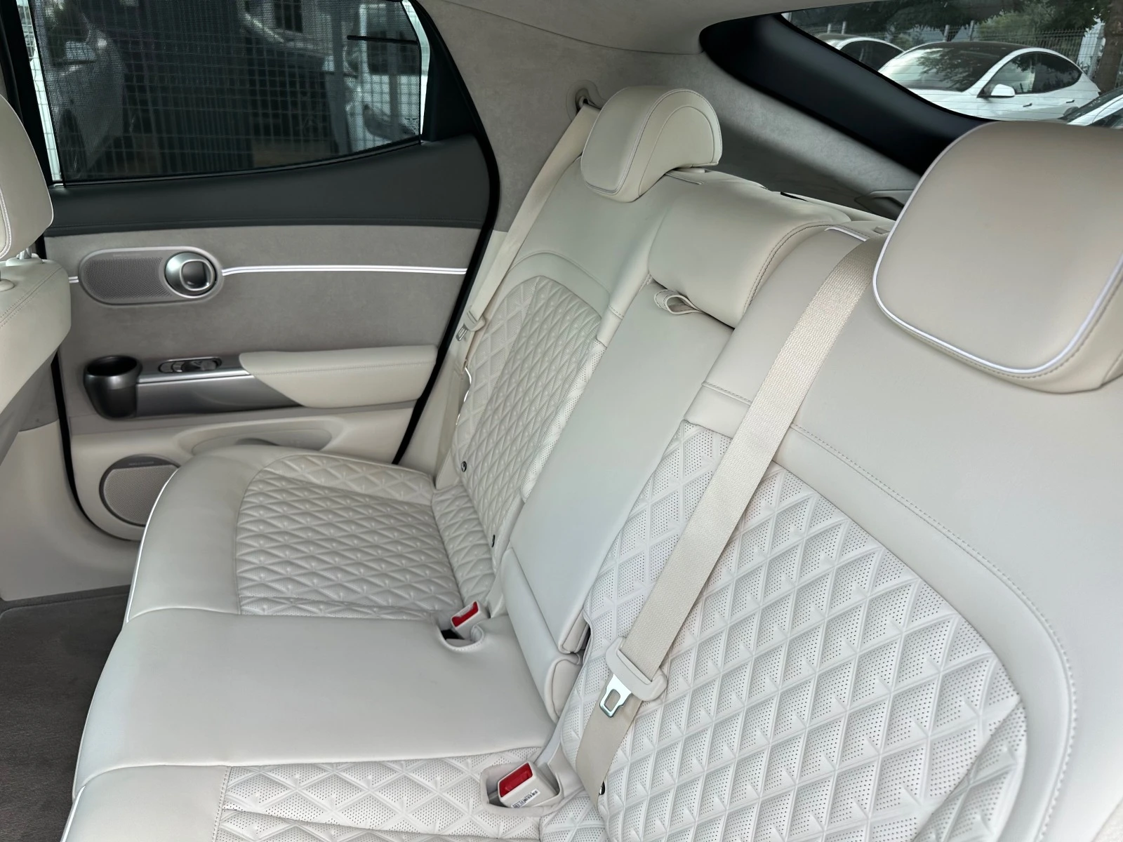 Genesis GV60 SPORT-4X4-77, 4 — 13