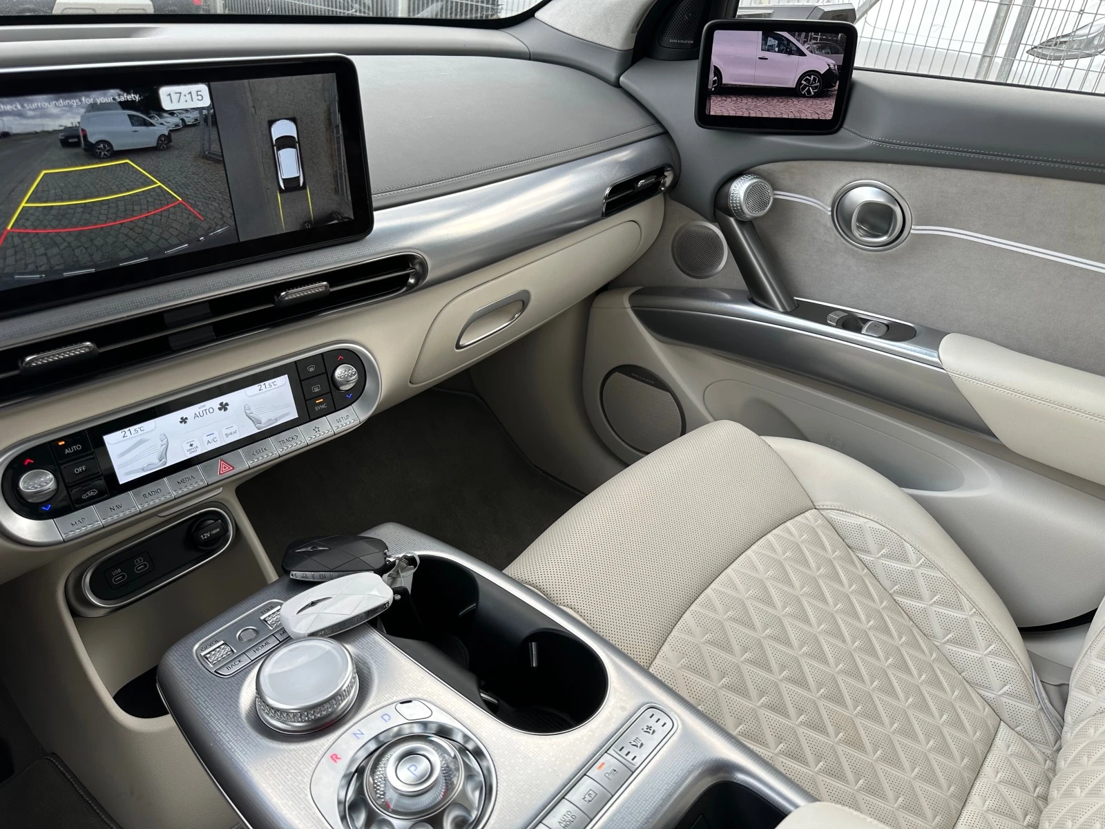 Genesis GV60 SPORT-4X4-77, 4 — 10