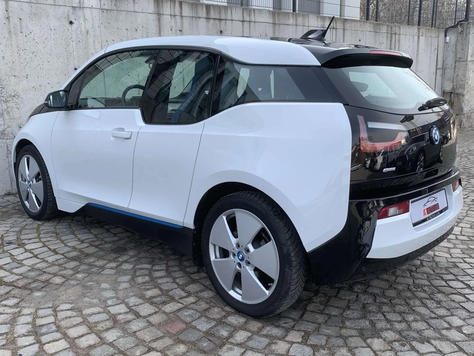 BMW i3 Rex/Auto/NAVI/MULTY/Excellent! Обява: — 7