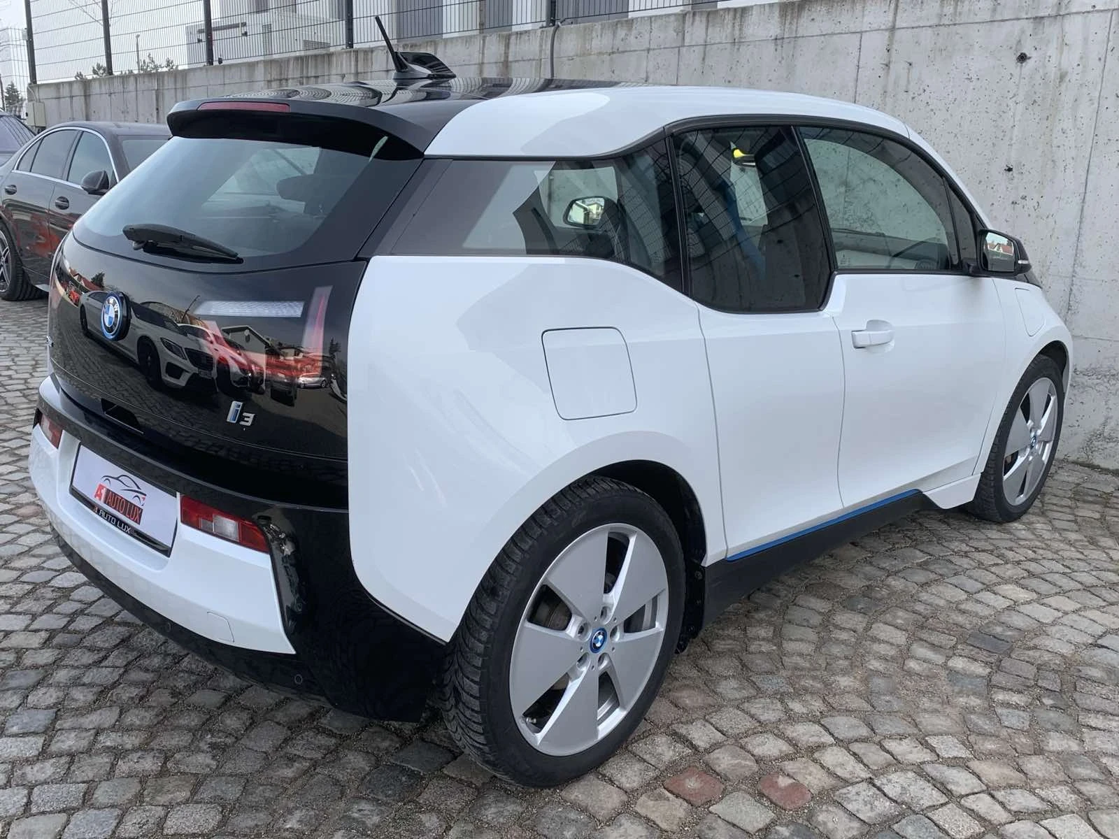 BMW i3 Rex/Auto/NAVI/MULTY/Excellent! Обява: — 6