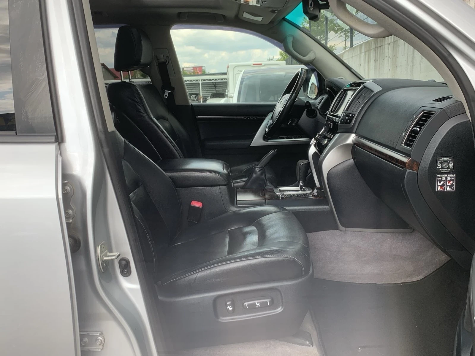 Toyota Land cruiser 200 — 13