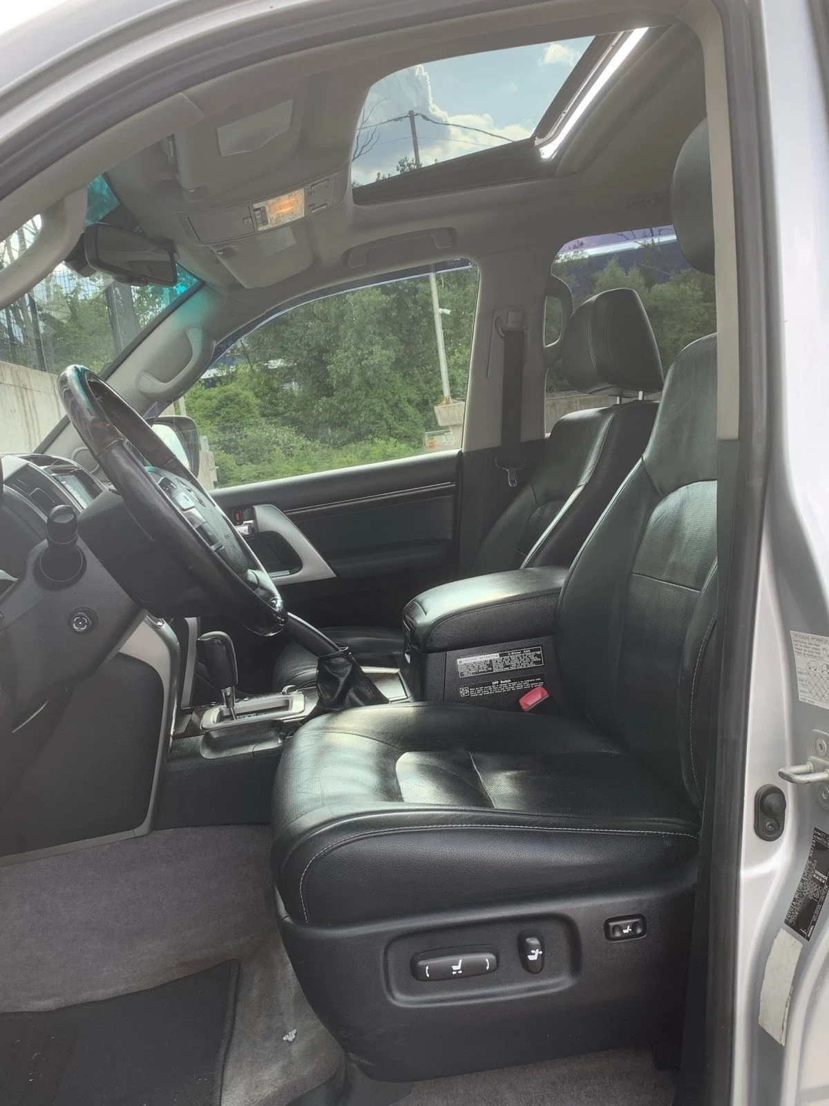 Toyota Land cruiser 200 — 10