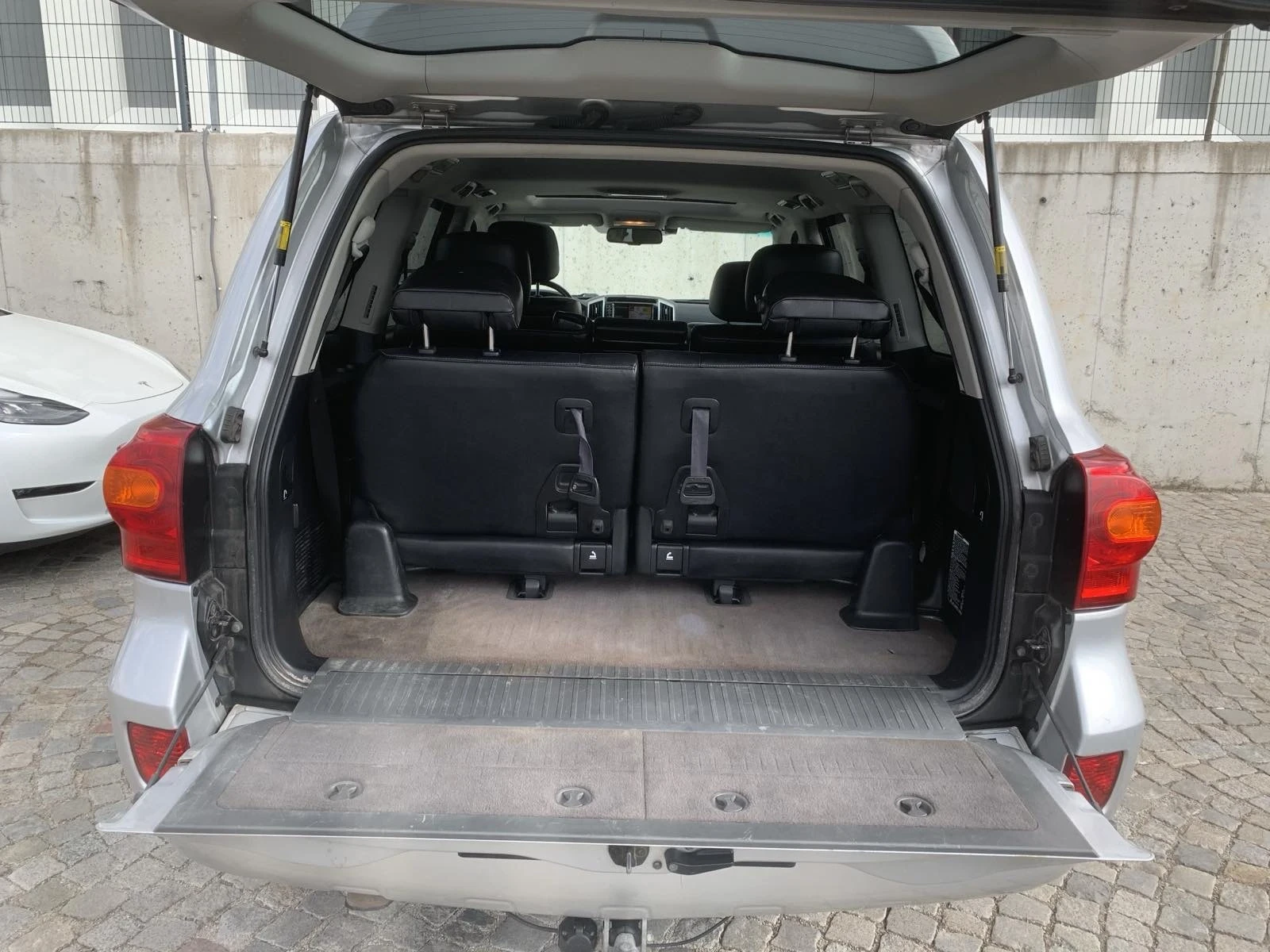 Toyota Land cruiser 200 — 17