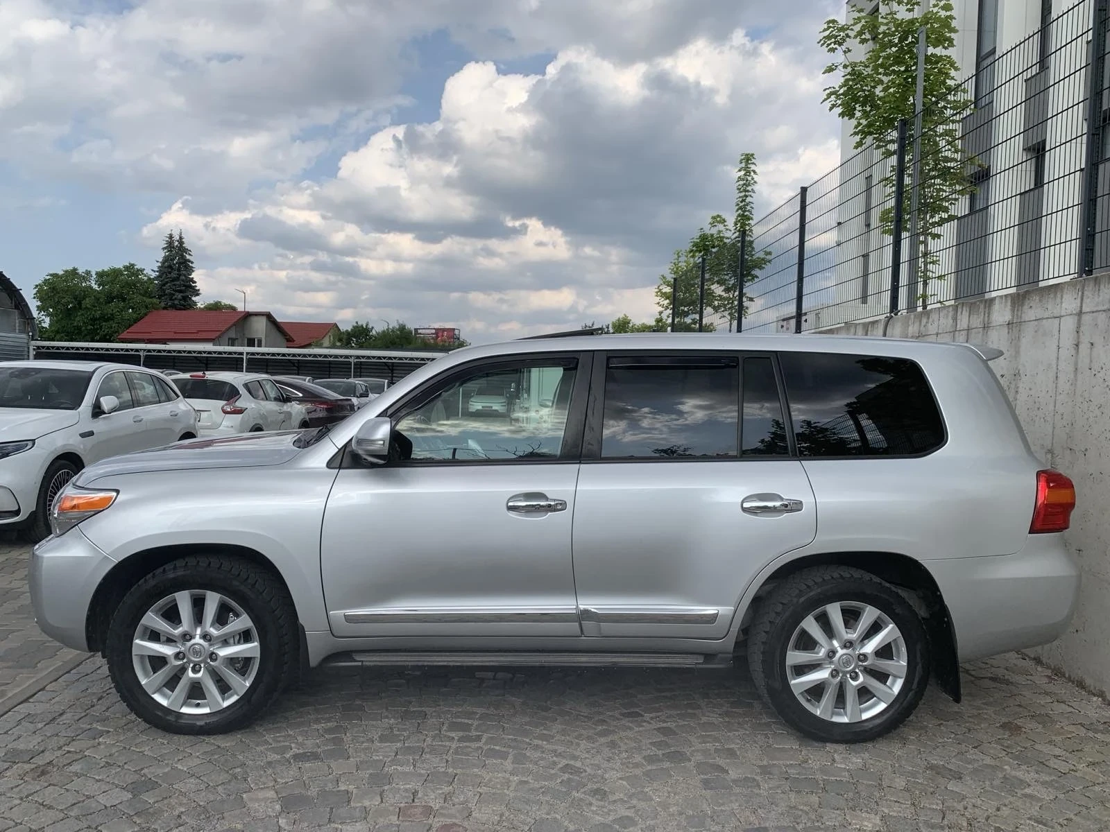 Toyota Land cruiser 200 — 4