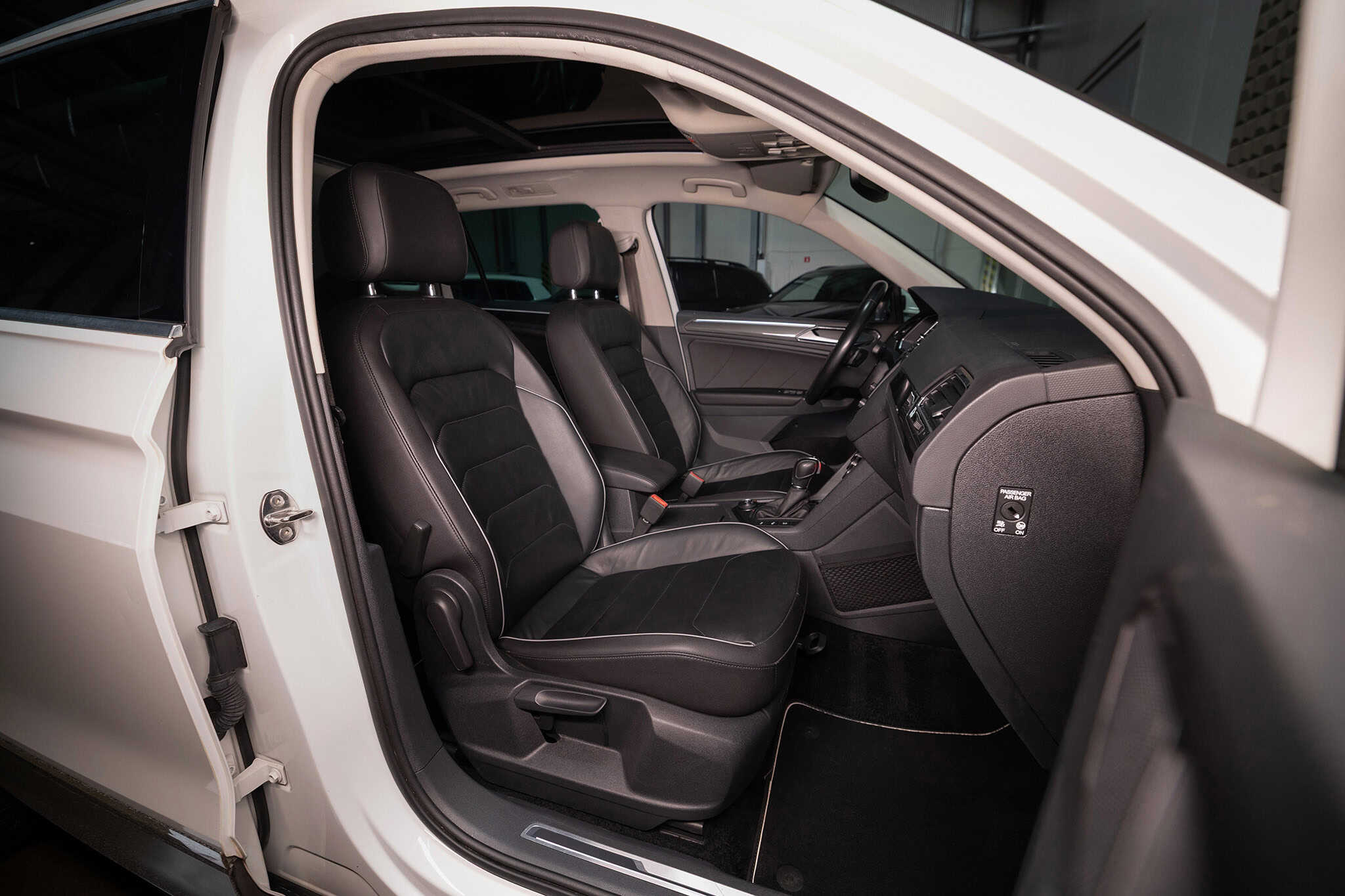 2017 Volkswagen Tiguan — 8