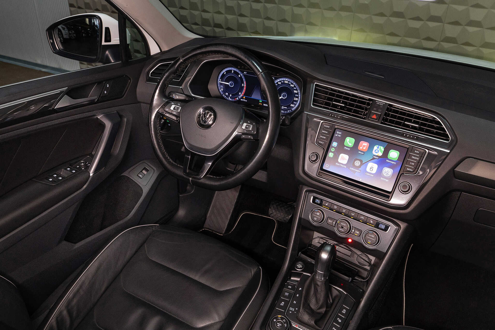 2017 Volkswagen Tiguan — 9