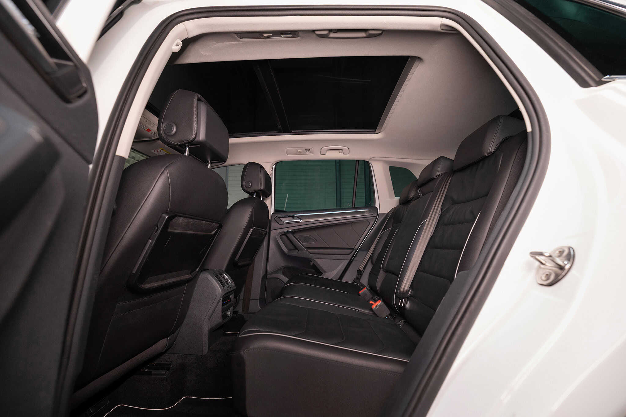 2017 Volkswagen Tiguan — 10