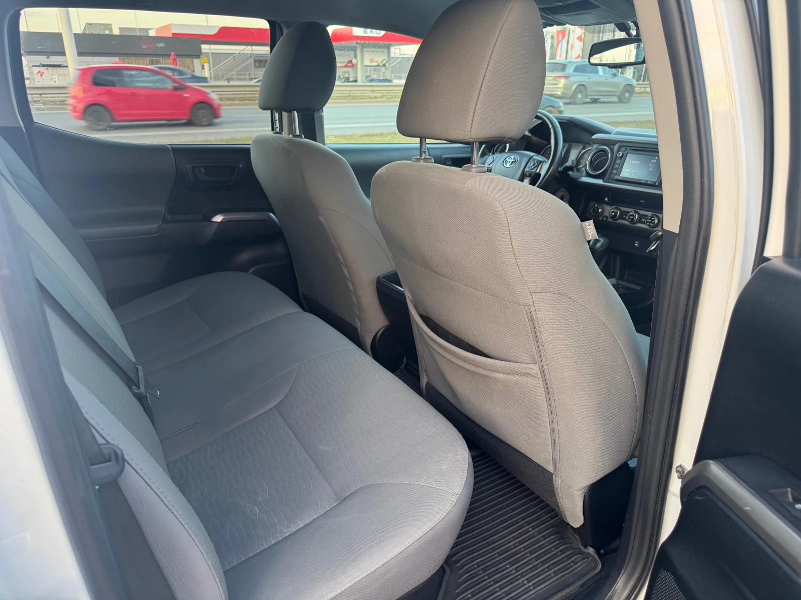 2017 Toyota Tacoma 3.5i 4x4 V6 — 14