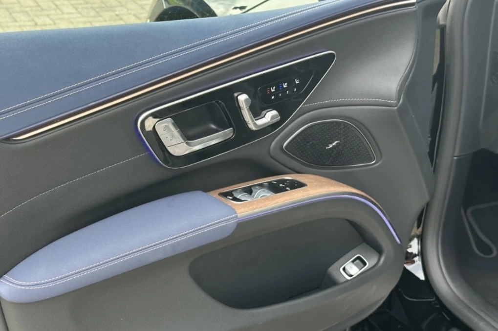 Mercedes-Benz EQS 4MATIC/HYPERSCREEN/MASSAGE/NAPPA Обява: — 7