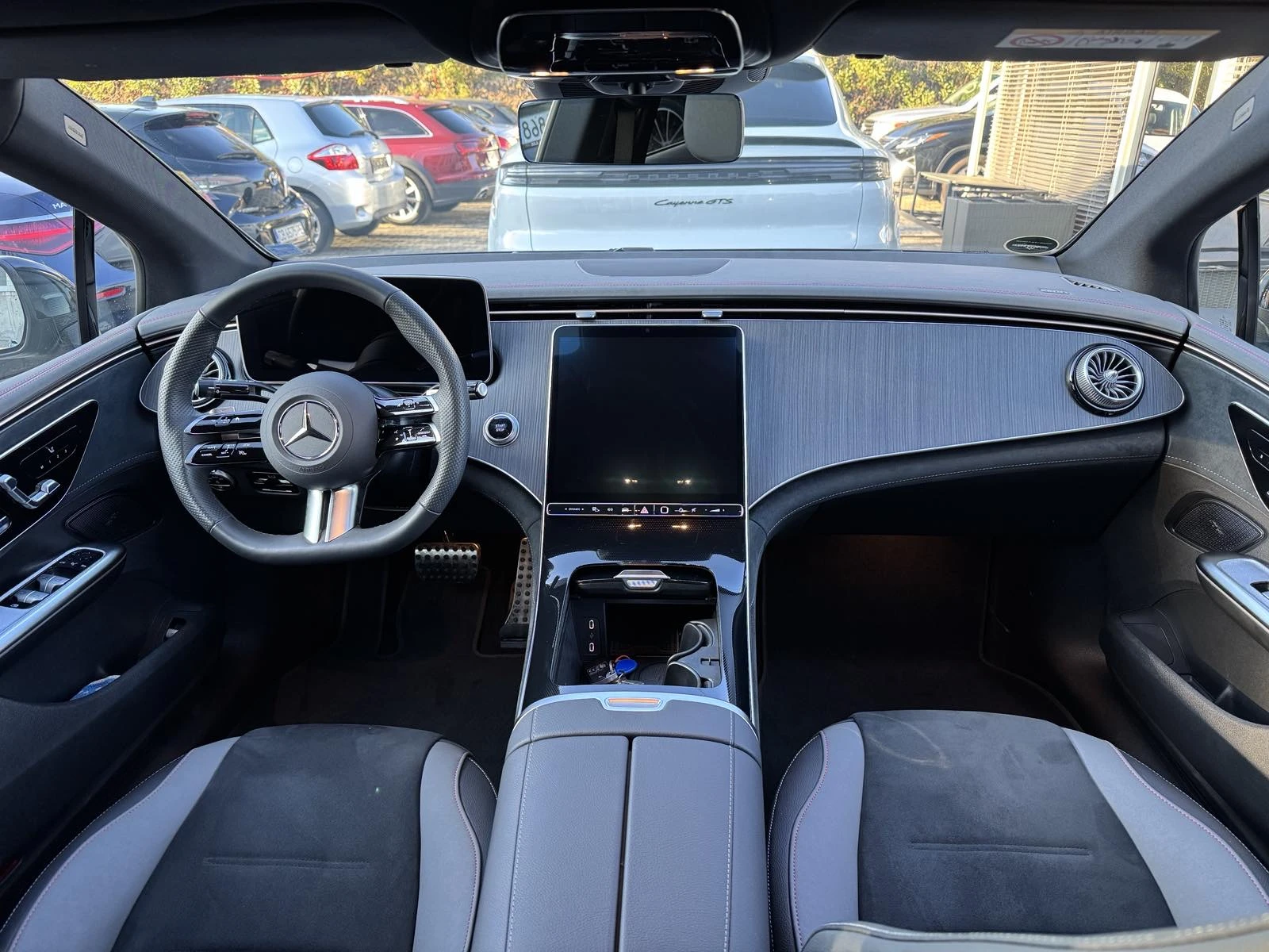 Mercedes-Benz EQE 350+ /AMGx2/KEYLESS/PANO/Assist/360/MBUX/DISTRONIC — 7