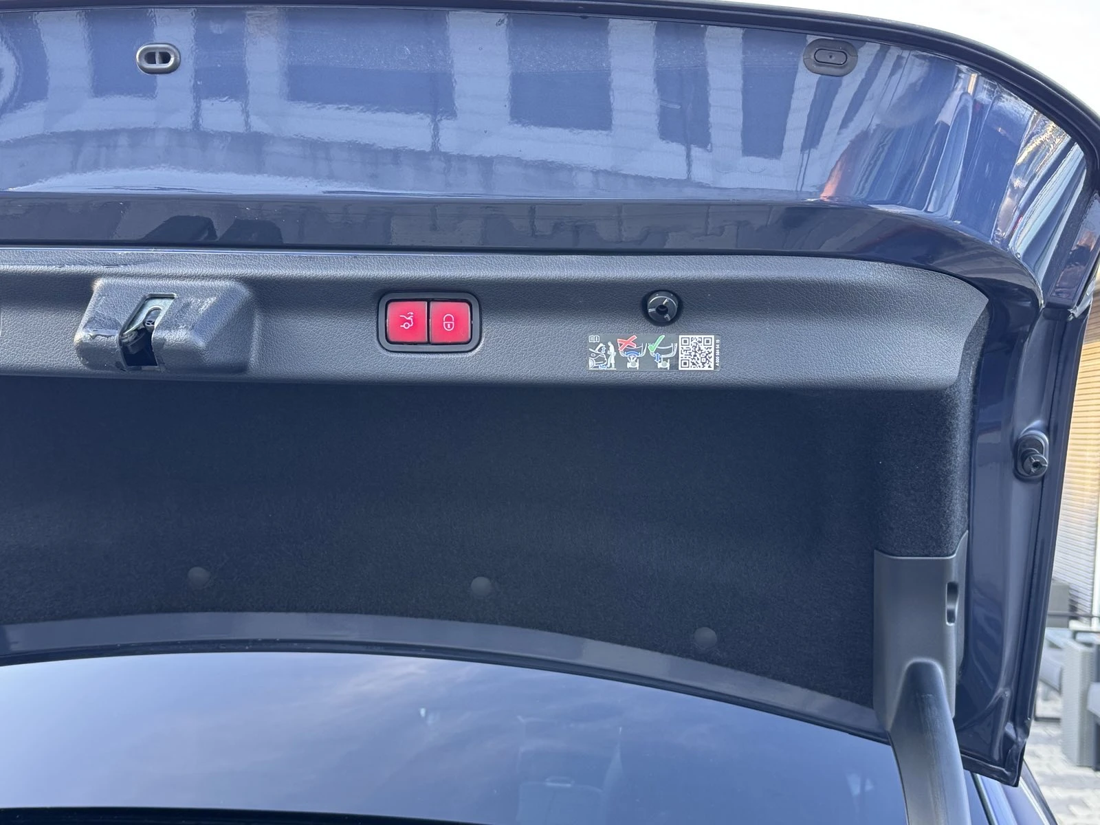 Mercedes-Benz EQE 350+ /AMGx2/KEYLESS/PANO/Assist/360/MBUX/DISTRONIC — 13