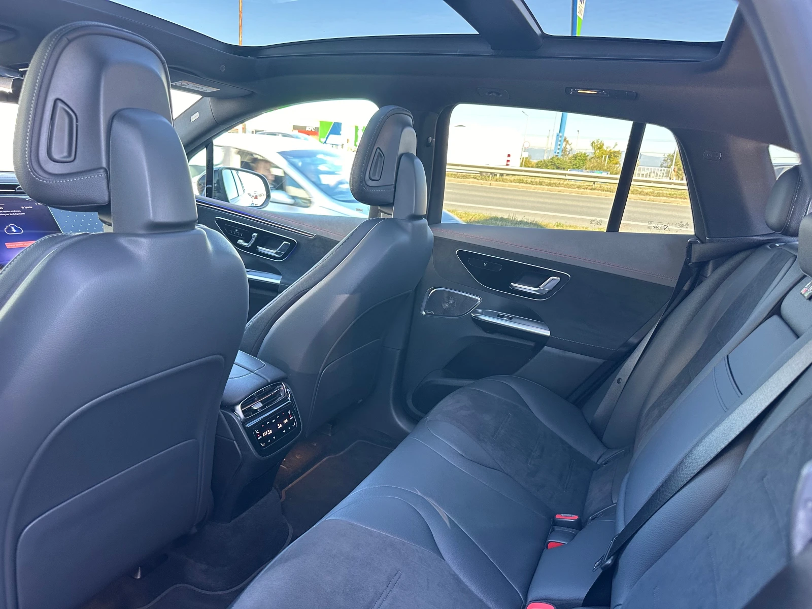 Mercedes-Benz EQE 350+ SUF — 15